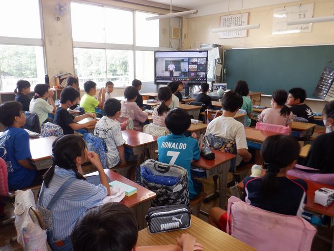 真剣に参加しています