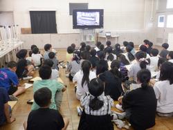 工場の内部を詳しく見せていただきました
