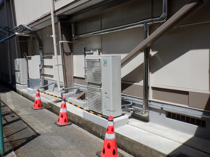 室外機