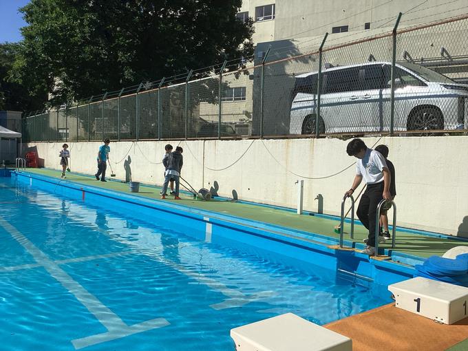 使用学年に合わせ、水の量も調整します