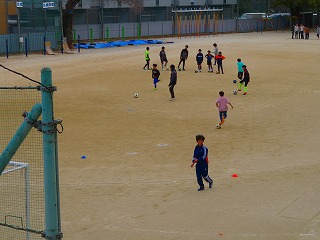 サッカー3