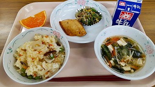 給食3/3