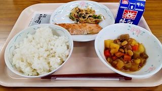 給食10/29