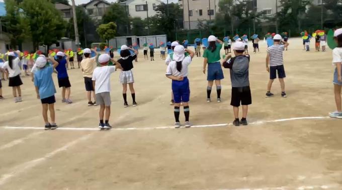 みんなで輪になって