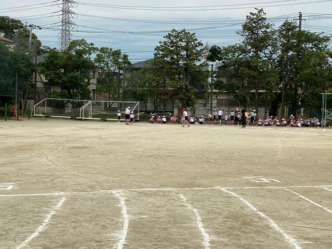 ソフトボール投げ