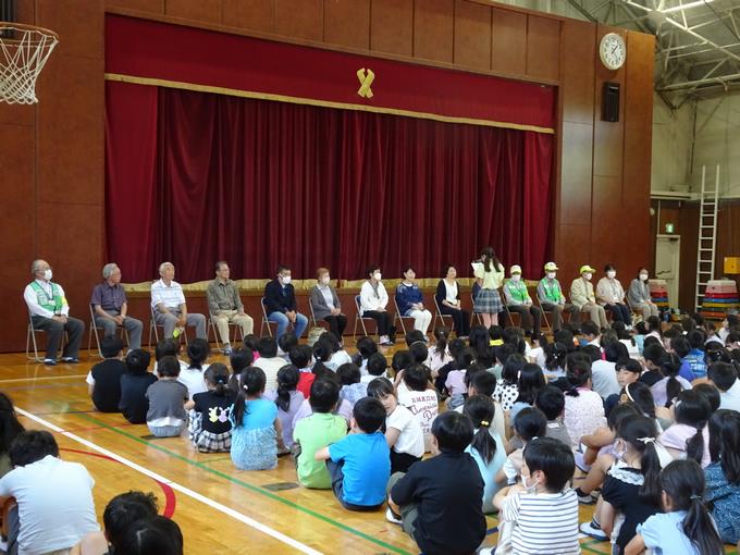 全校集会 児童代表あいさつ