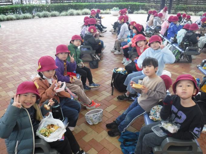 みんなで食べるごはんはおいしいね！