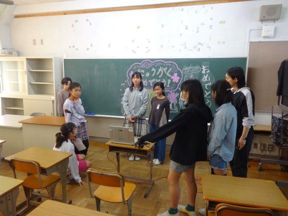進行役の児童会の皆さん