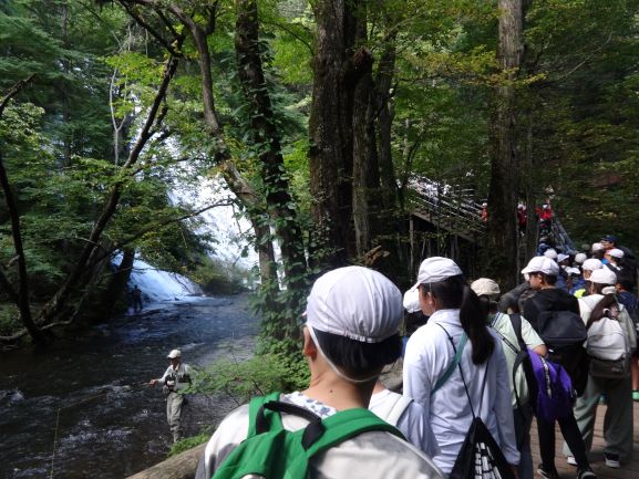 ゴールの湯滝に到着