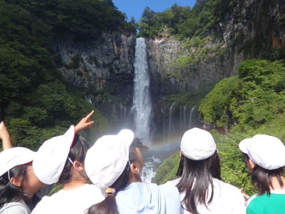 華厳の滝