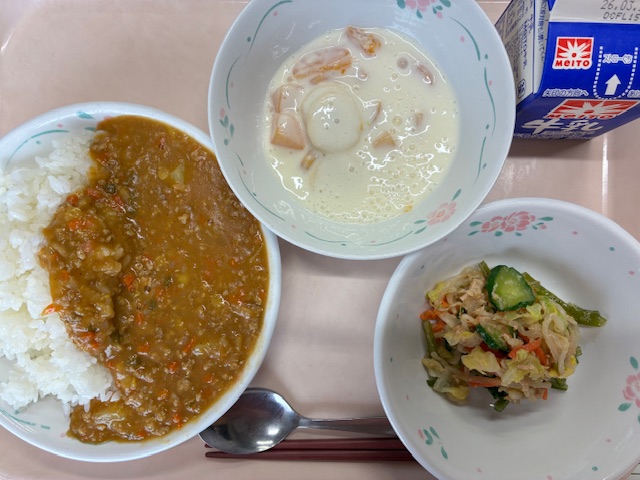 ⑯日の給食