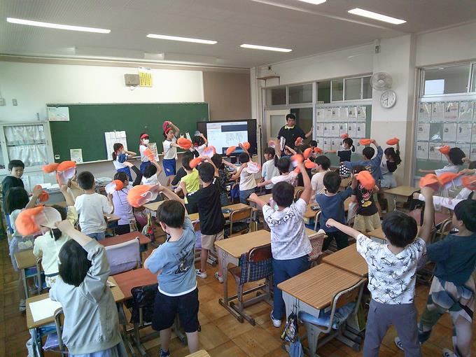 元気がいいのは赤組か