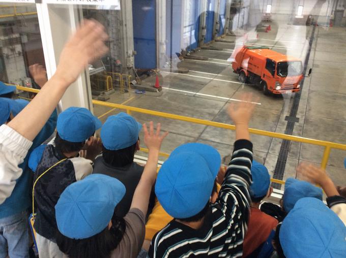 清掃作業車さん、行ってらっしゃい
