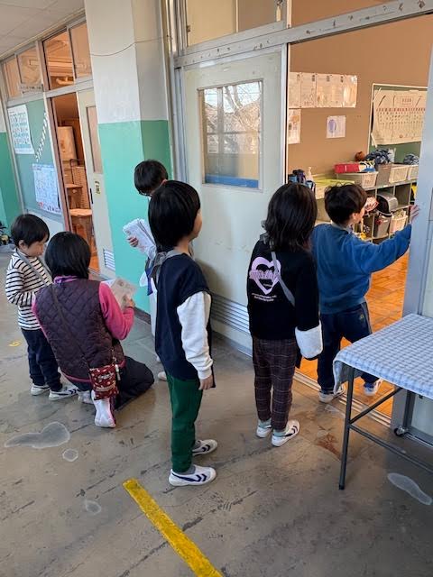 挨拶の練習をしてから行きます