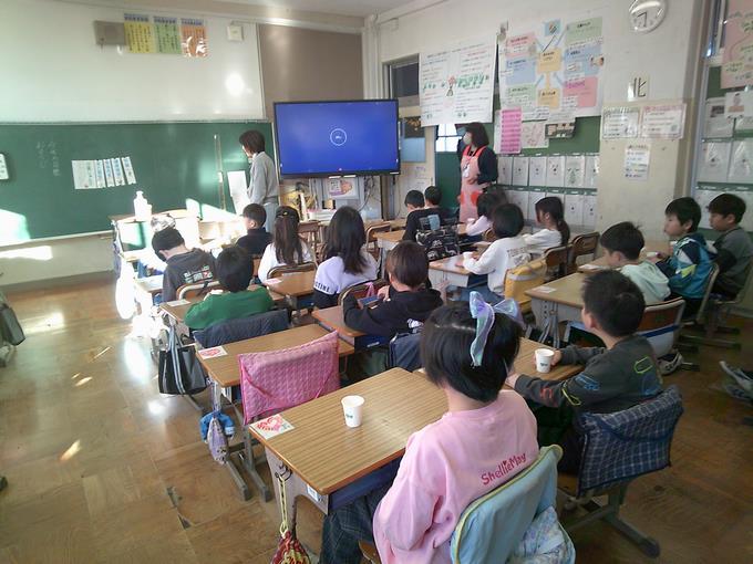 歯科衛生士さん、歯医者さんも見守ります
