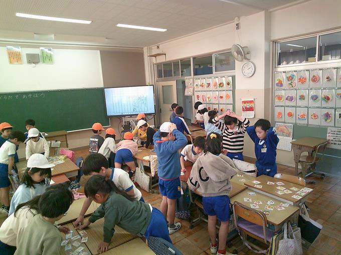 この後、かるたを作ります