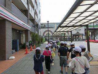 飯山満駅の近くにはコンビニがたくさん！