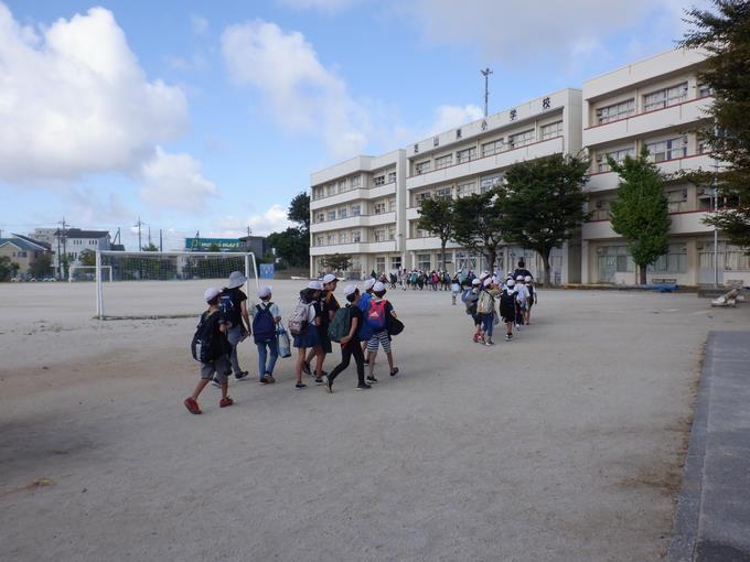 元気に出発です