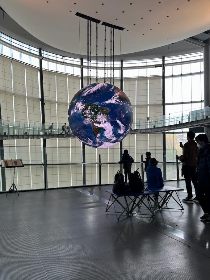 科学未来館