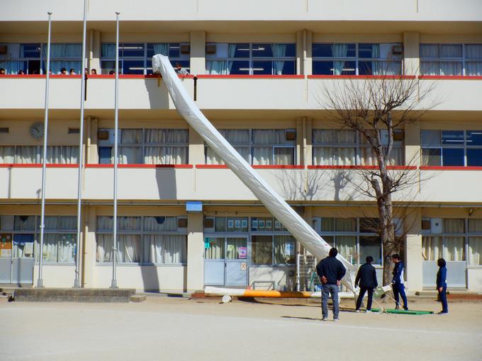 6年「救助袋体験」