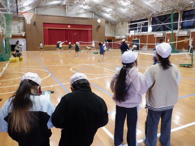 バドミントンクラブ