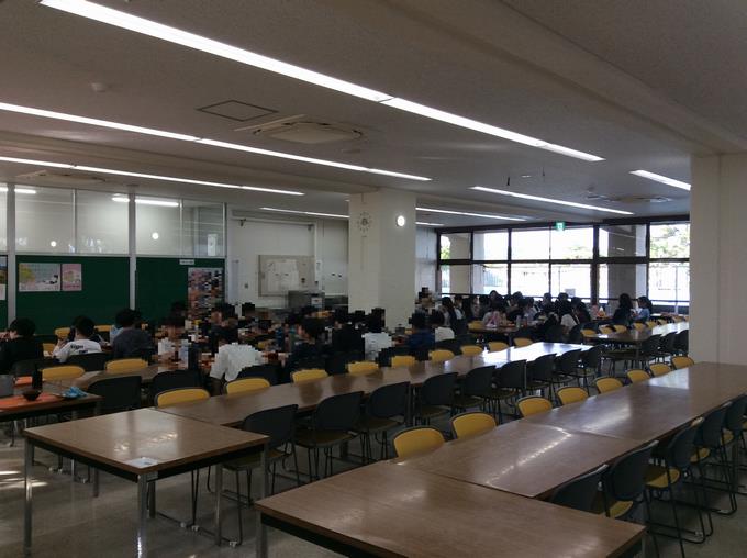 食事の様子