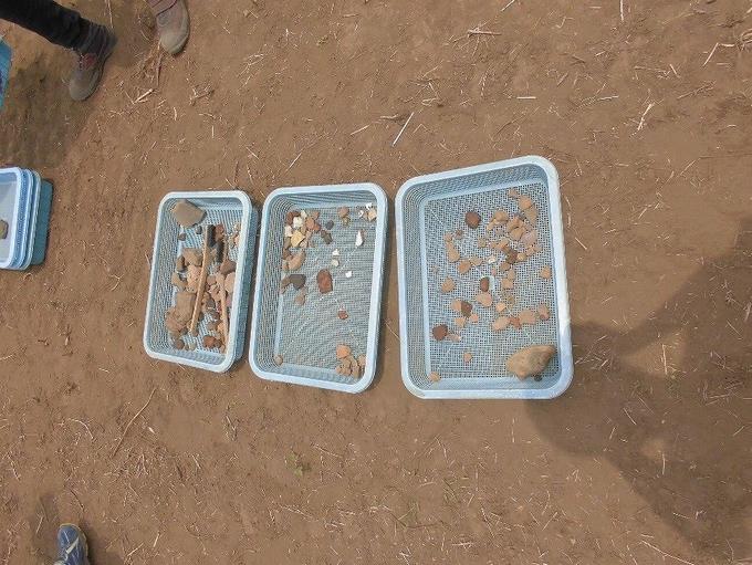 子供たちが発掘した縄文土器