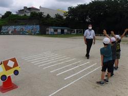 2年生　横断歩道の渡り方