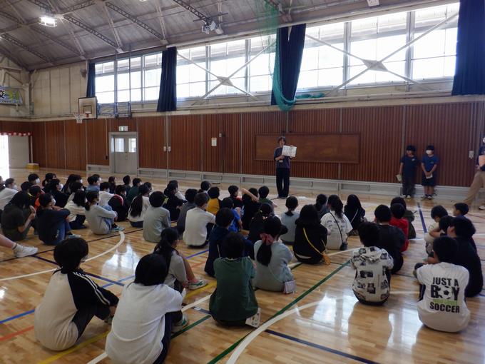 6年生学年朝会