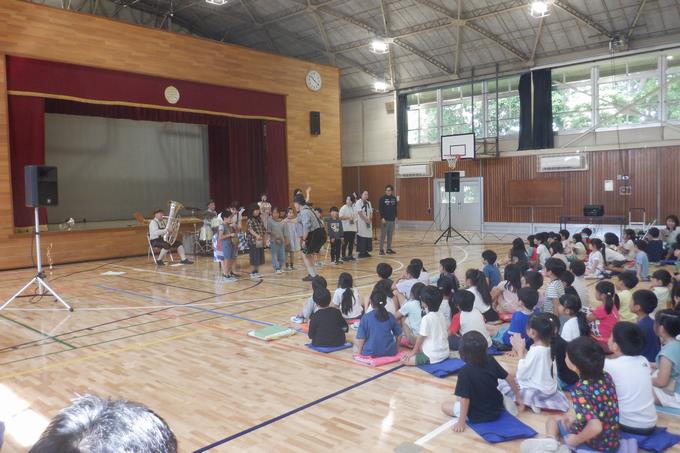 芸術鑑賞教室クーグロッケン