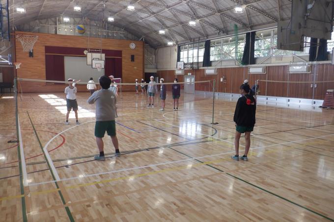 ６年生ソフトバレーボール