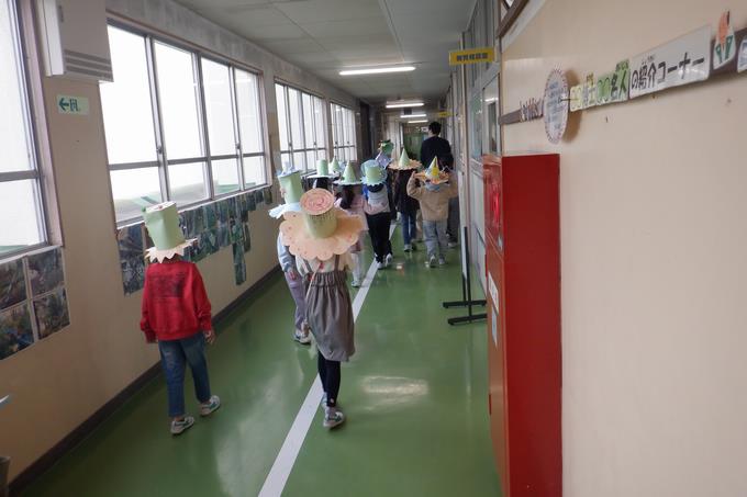 １年生「つくってへんしん」