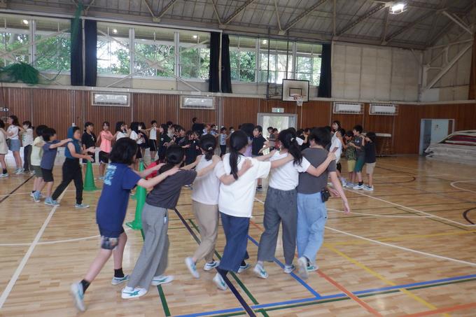 ５年生　キャンプファイヤー練習