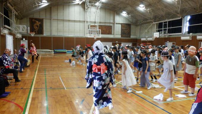 手足の動かし方の練習