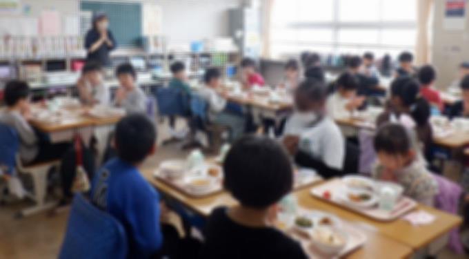 久ぶりの給食、いただきます！