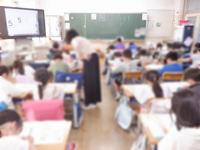 1年生の算数　上手に書いています