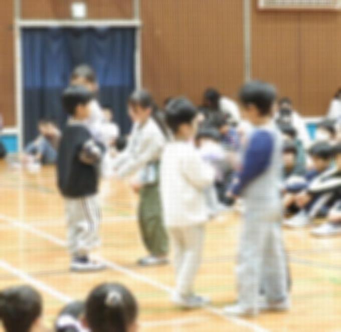 2年生からあさがおの種のプレゼント