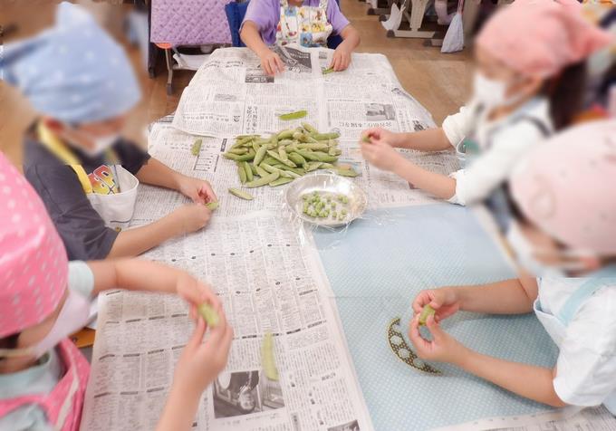 1年生、先生の説明どおりにできました