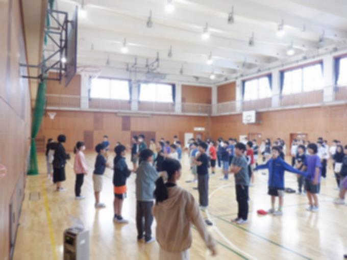 朝のつどい
