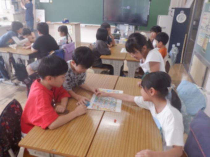 夏休みの思い出をすごろくで共有します