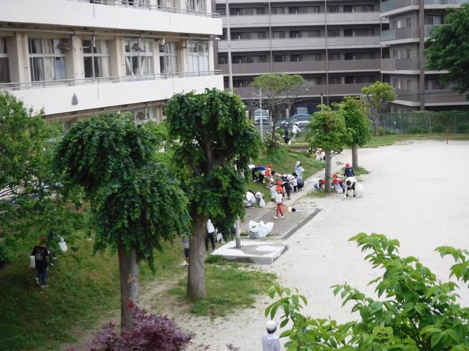 学年ごとに分担した場所で！