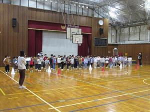 校歌の練習(1年生)
