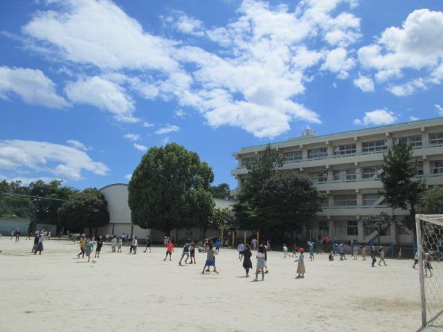 げんき休みの校庭①