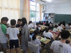 給食の時間・おかわりじゃんけん(5年③)