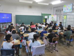 給食の時間(3年③)