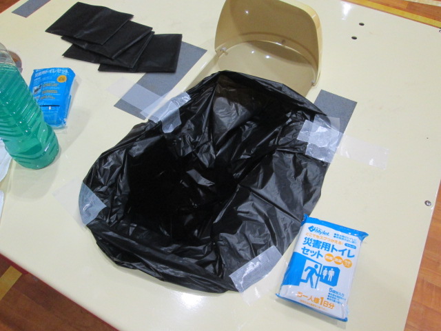 簡易トイレ