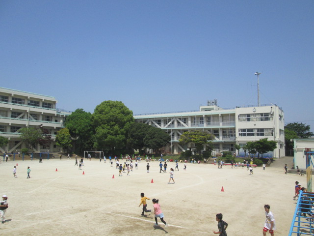 げんき休みの校庭①