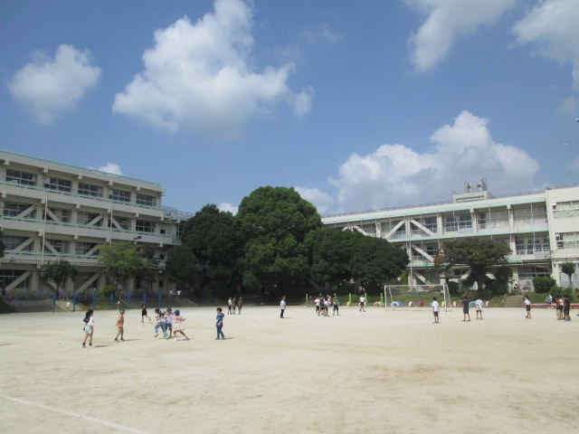 げんき休みの校庭①