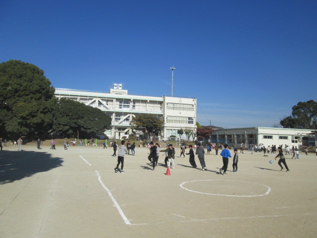 げんき休みの校庭