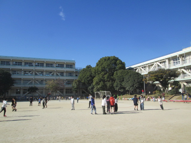 げんき休みの校庭